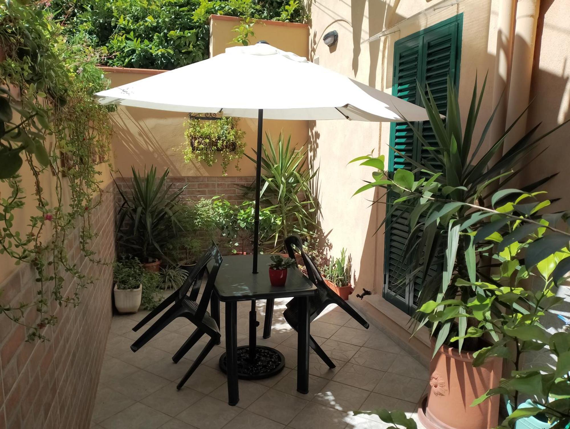 Il Piccolo Eden - Private Garden Livorno Exterior foto